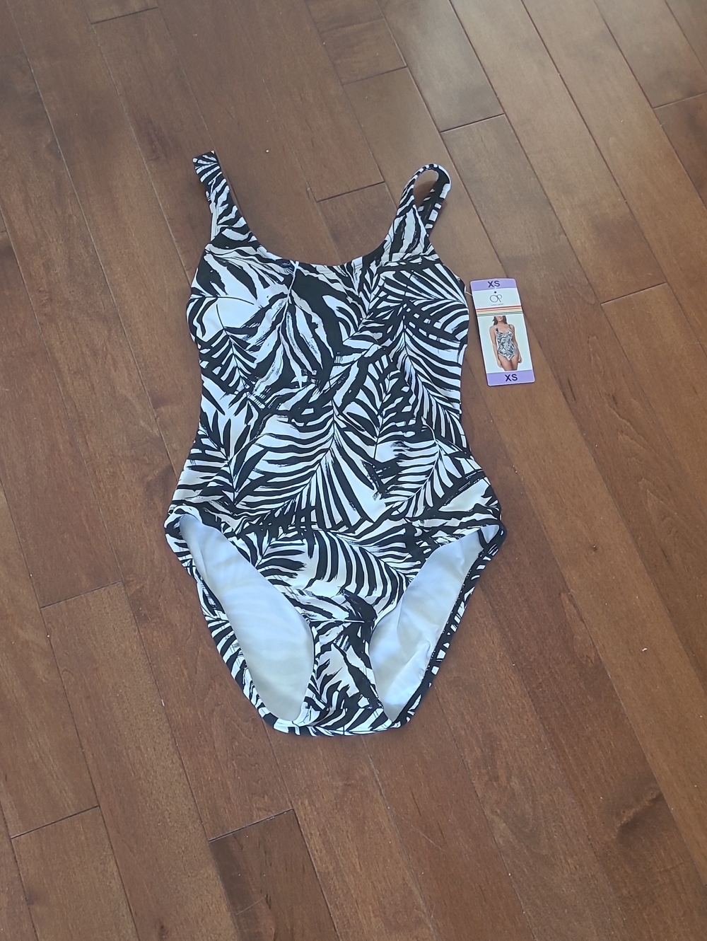 OP Black and White Leaf Print One-Piece Swimsuit